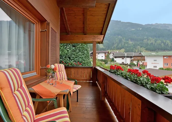 Haus Dejakom Апартаменти