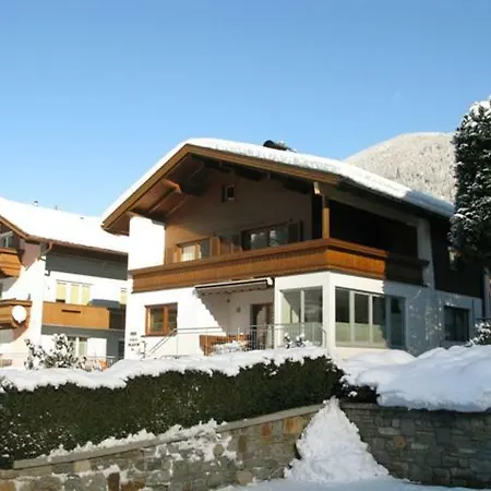 Haus Dejakom Майрхофен